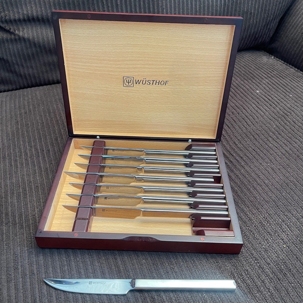 Wusthof Steak Knife Set with Wooden Case - Silver and Brown